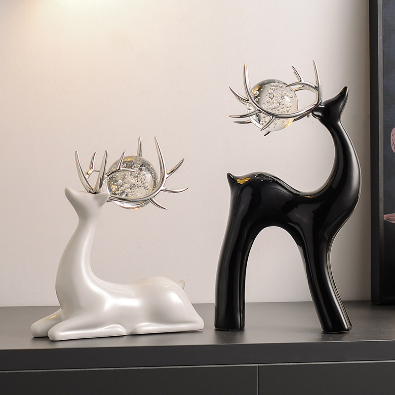 74岁陈凯歌三亚豪宅过年!一身行头6万屋内极简无花哨(图1)